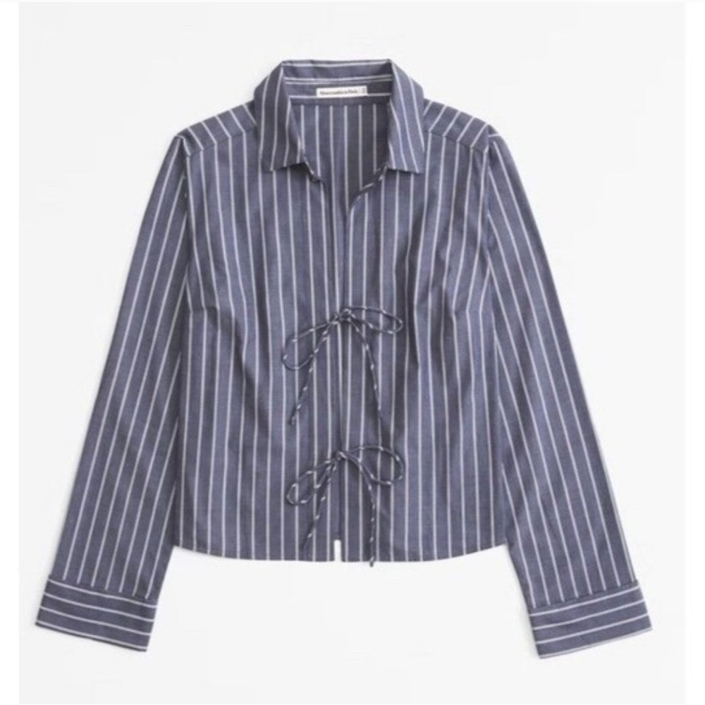 Abercrombie Poplin Tie Front Shirt size M NWT